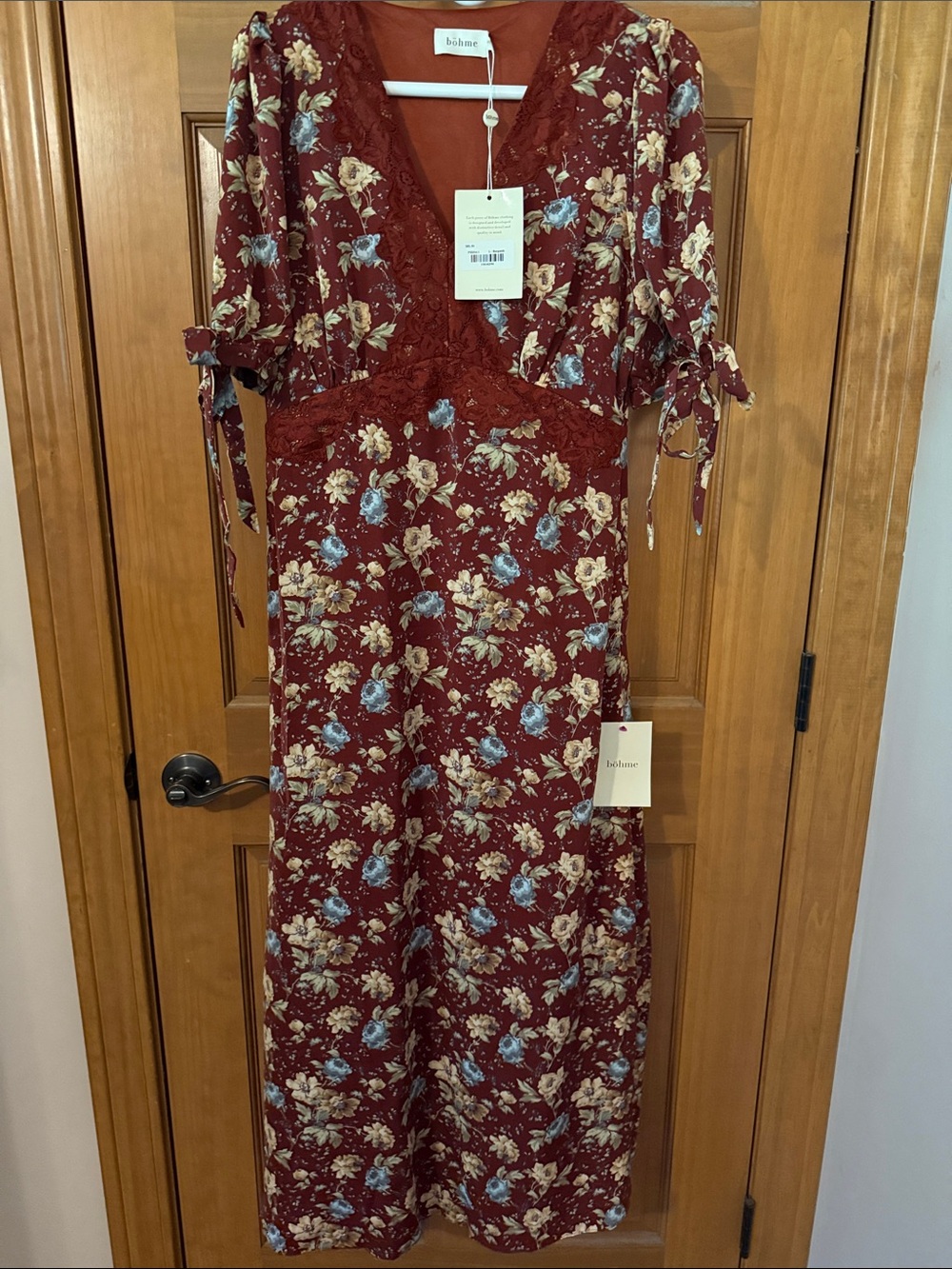 bohme Burgundy Floral Lace-Trim dress